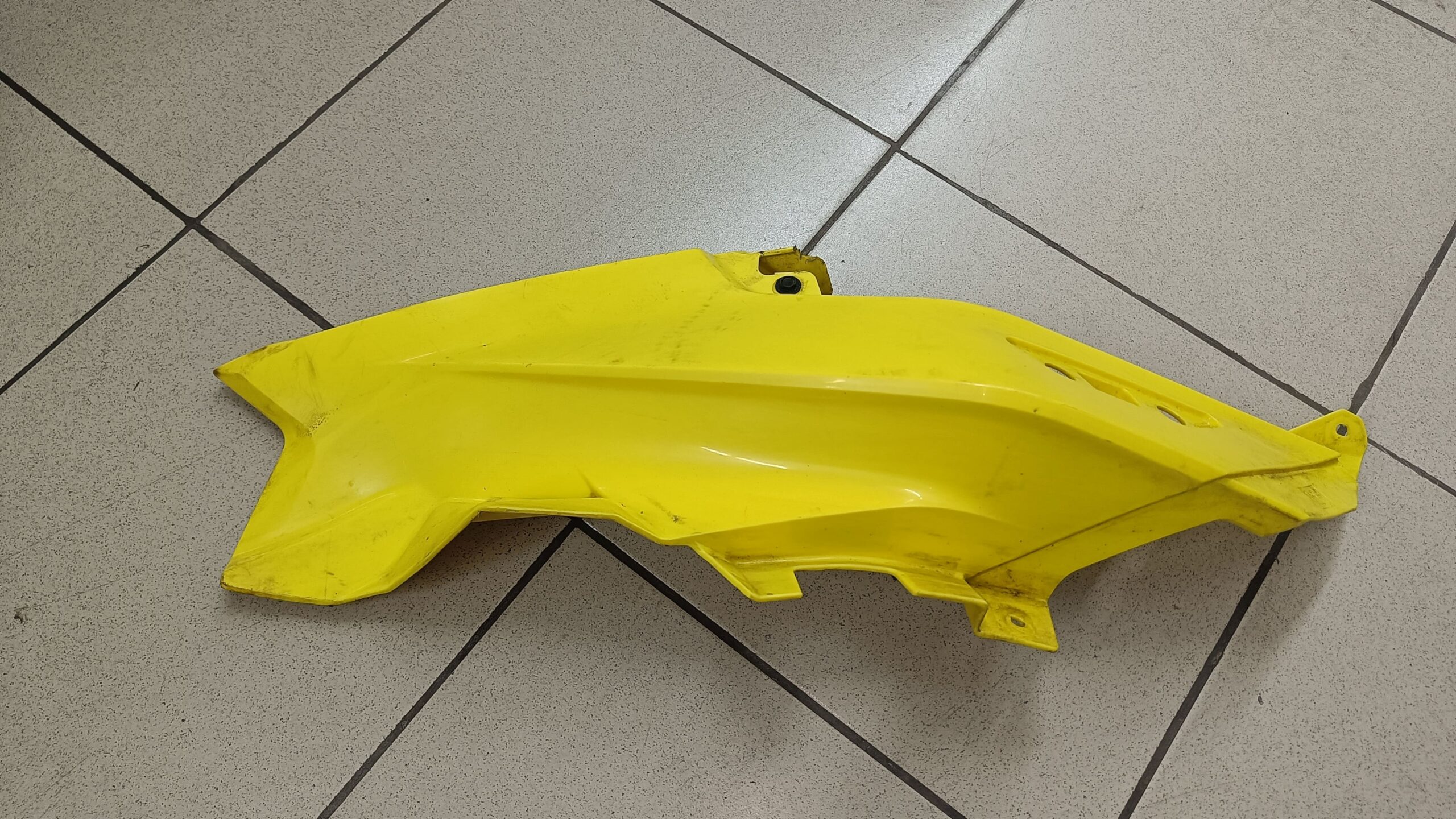 Боковая Панель Капота Правая Желтая Для Ski Doo Gen4 517306009